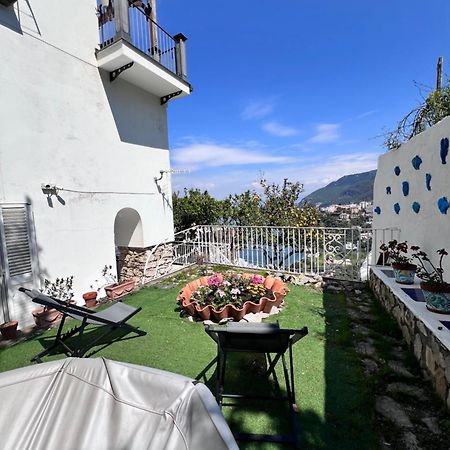 Apartamento Postcard House Vico Equense Exterior foto