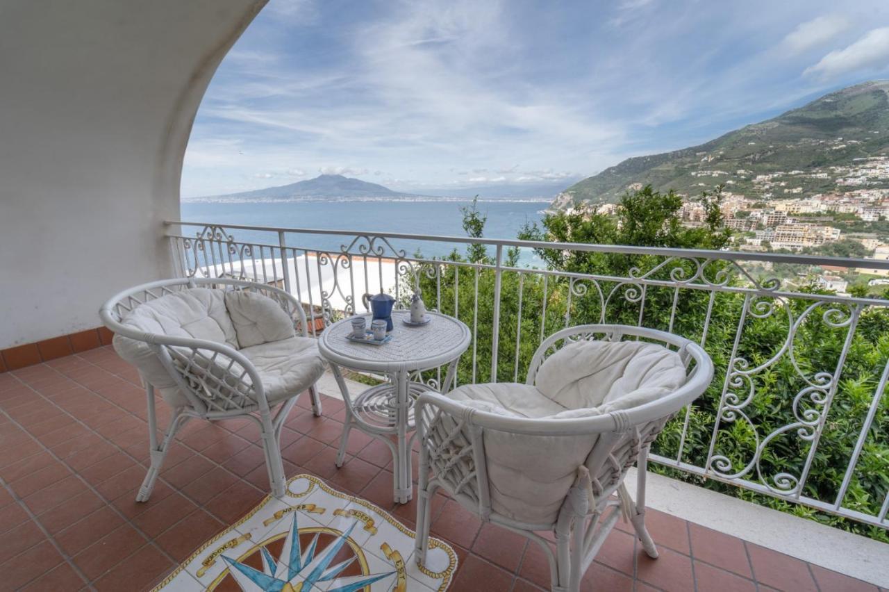 Apartamento Postcard House Vico Equense Exterior foto